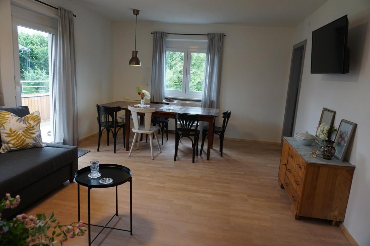 Wohnung Erdgeschoss Mit 3 Schlafzimmer In Ruhiger Gegend Mader Екстериор снимка